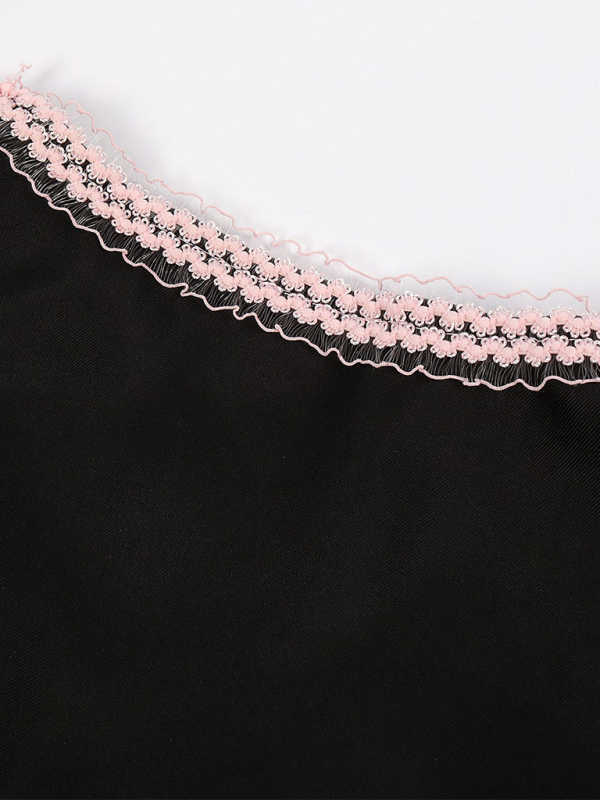 Blumiges Dirndl für Oktoberfest-Feiern